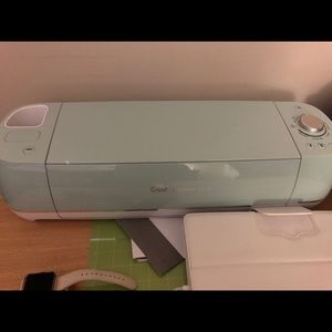 Cricut air explore 2, mint brand new